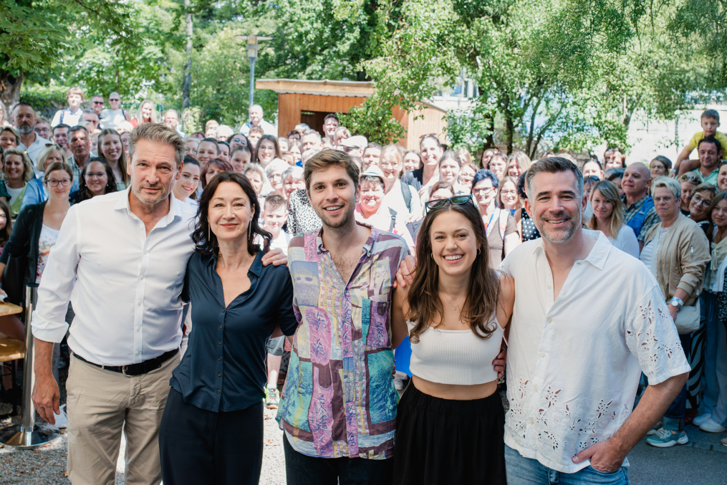 Sturm der Liebe“-Fantage: Rund 1.000 Fans erleben hautnah die Stars der ARD- Erfolgstelenovela | Bavaria Film GmbH