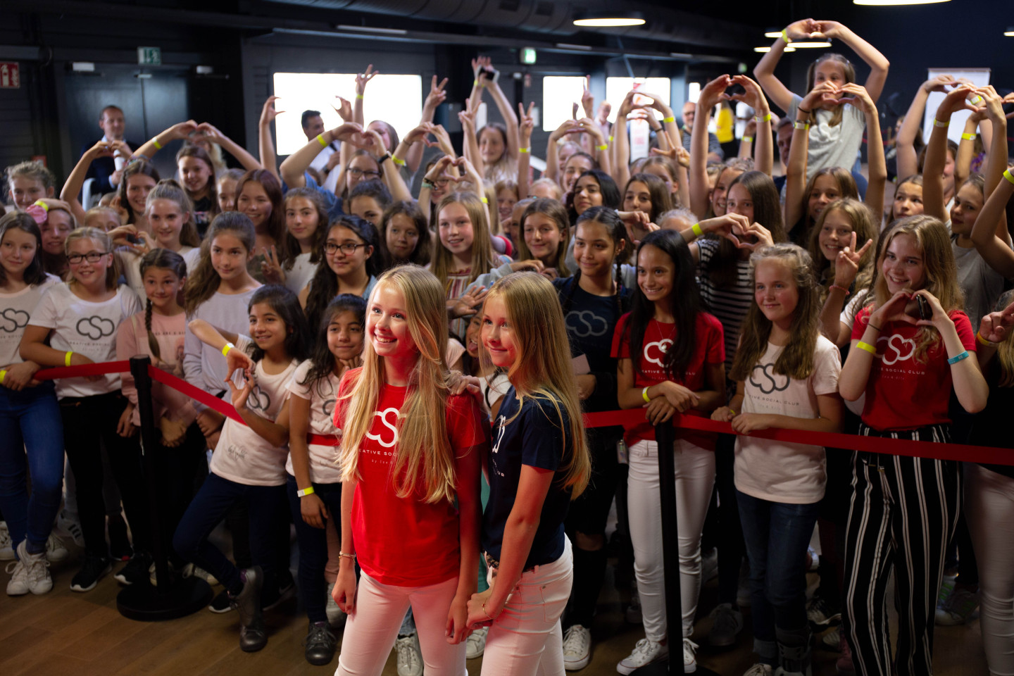 Iza Elle Musical Ly Stars Zu Gast In Der Bavaria Filmstadt Bavaria Film Gmbh